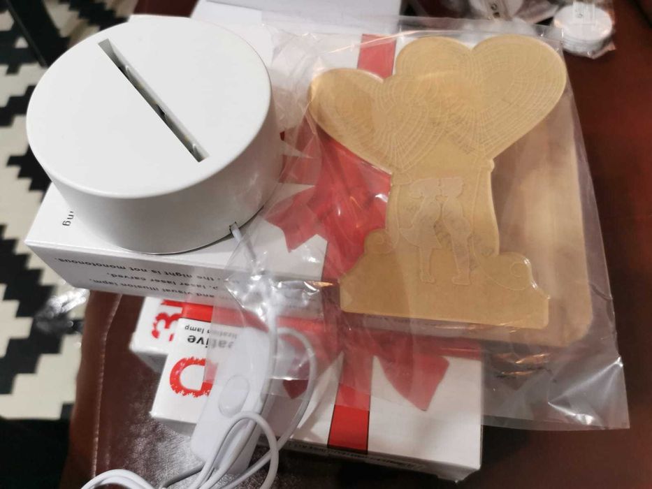Lampa led 3D forma inima si casuta mica cu lumini - cadoul ideal