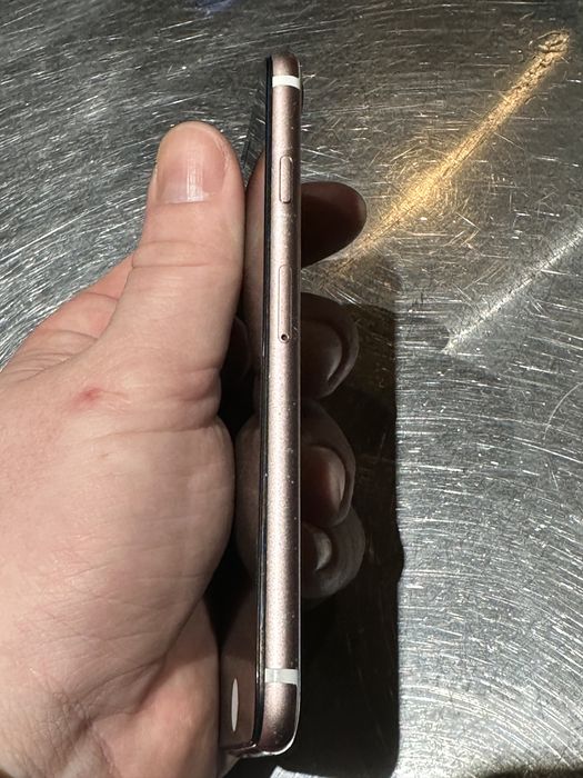 Продам iPhone 7 32g/100%