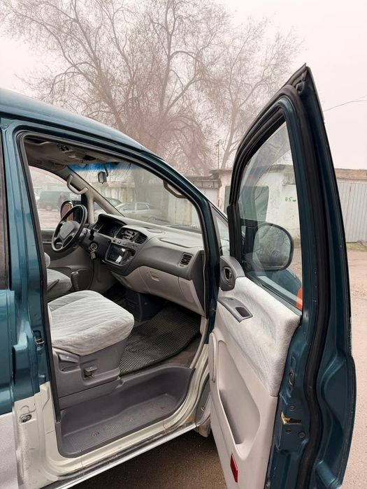 Митсубиси спейс гир