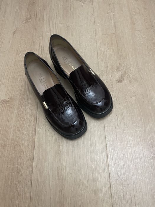 Обувь женская лоферы