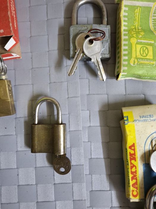 Стари катинари неупотребявани