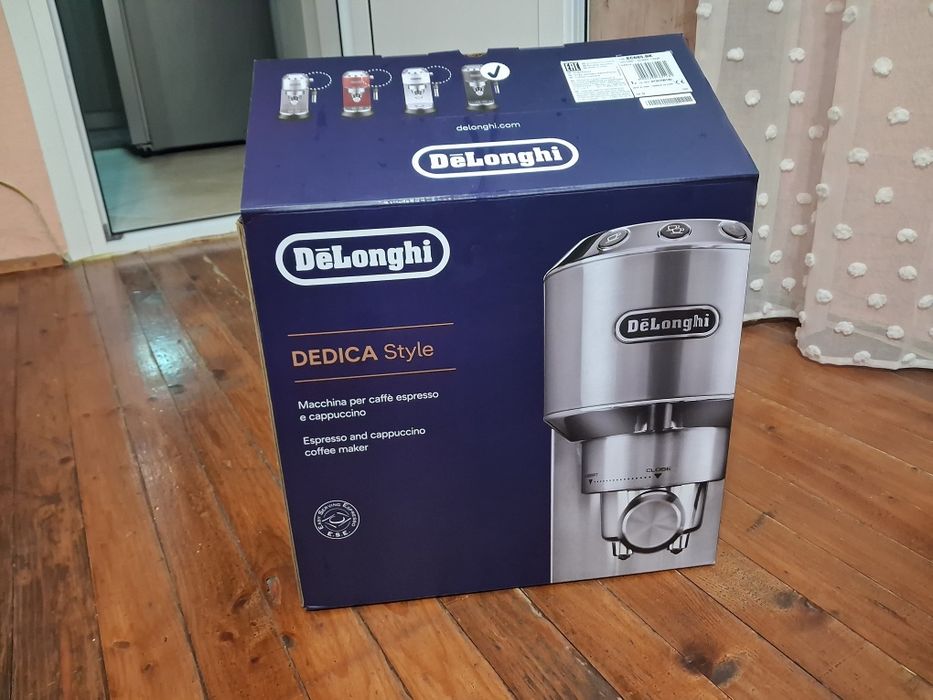 DeLonghi dedica style нова кафе машина