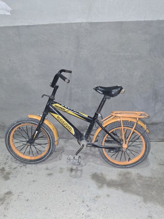 Велик сотилади холати яхши иши йук юриб турган