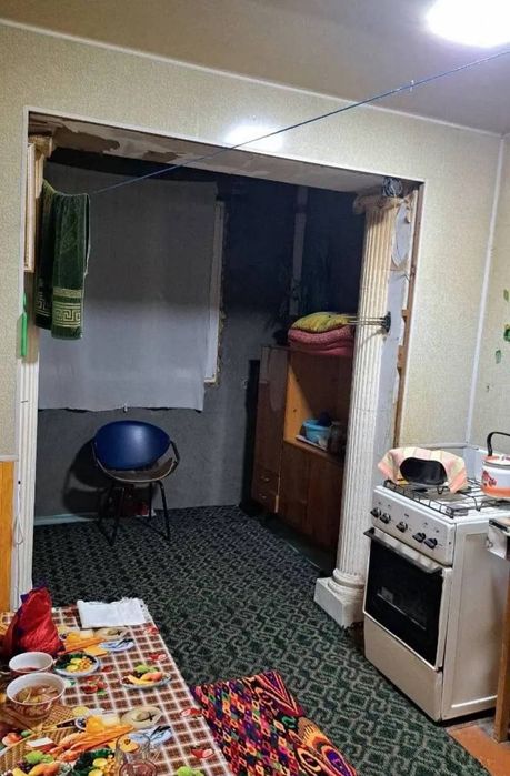 ЧИЛАНЗАР 13-квартал Фархадский 40м² 1 комнатная КИРПИЧ продаётся ÷