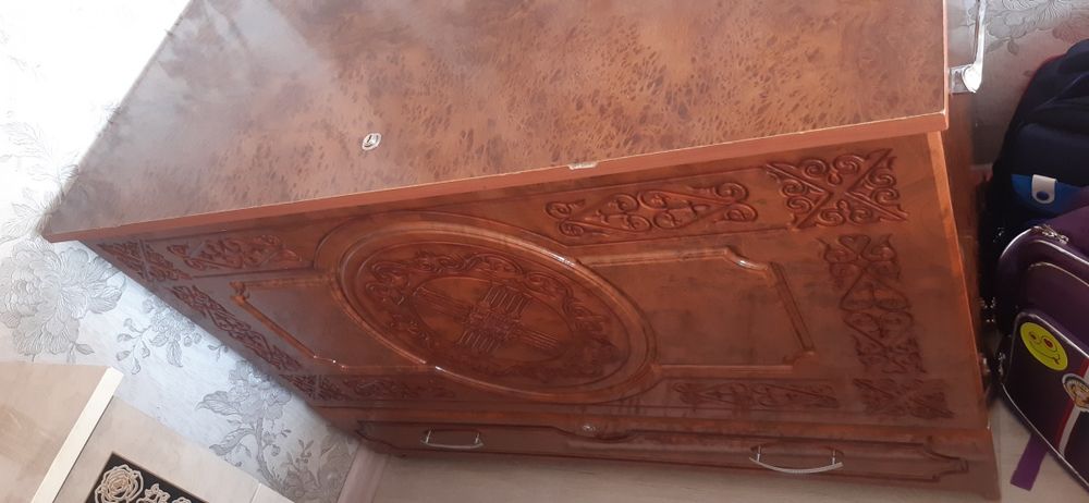 Сандык килти бар