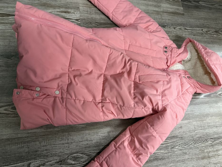 Куртка на девочку