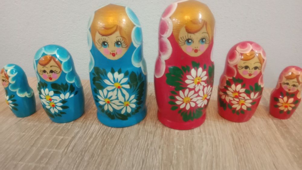 Матрёшка советская, состоит из 3 кукол