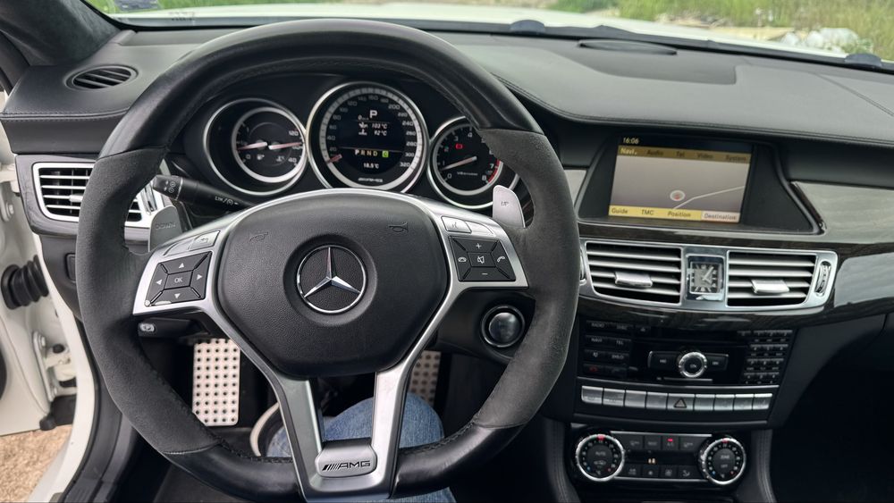 Mercedes Benz CLS63 AMG 557HP