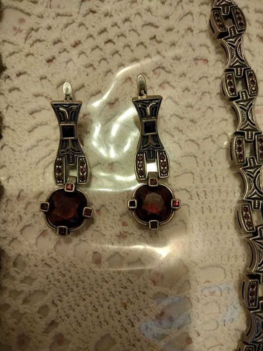 Продам комплект украшений серьги + цепь