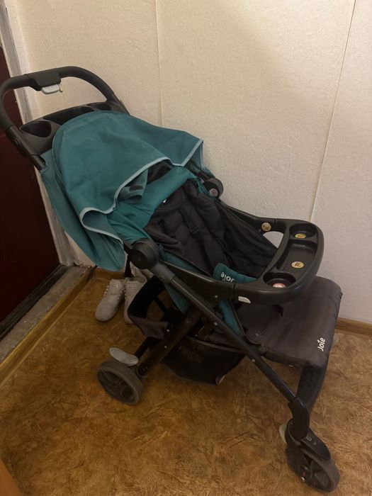 Коляска детская joie