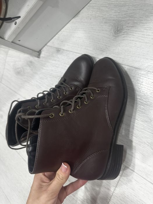 ботинка кожаный……