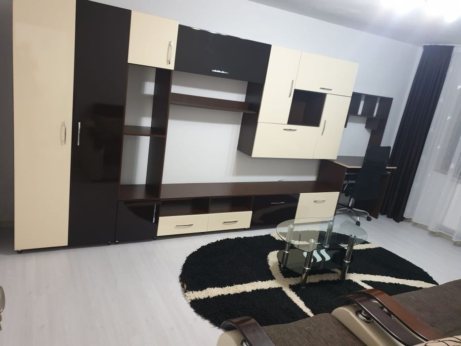 Proprietar inchiriez ap