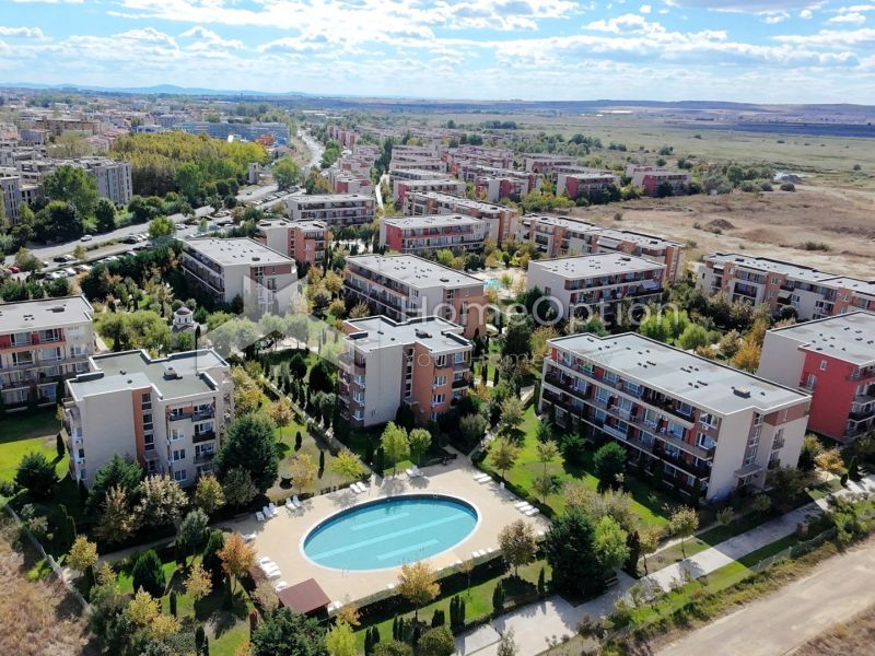Продава се Тристаен апартамент в к.к. Слънчев бряг - 64 кв.м за 1204 €/кв.м - Снимка #1