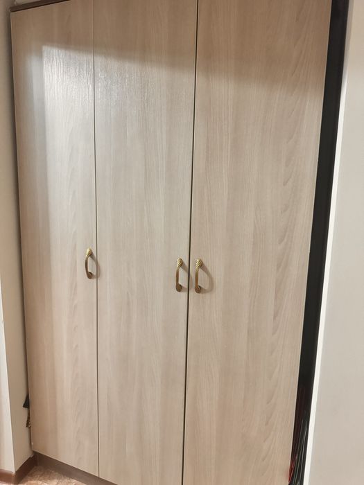 Продам шкаф в хорошем состоянии