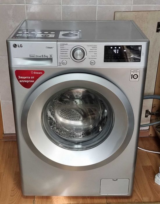 Продам стиральную машину LG