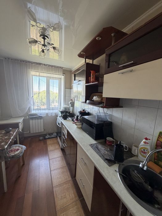 Срочно 2 ком кв. Район старого авторынка