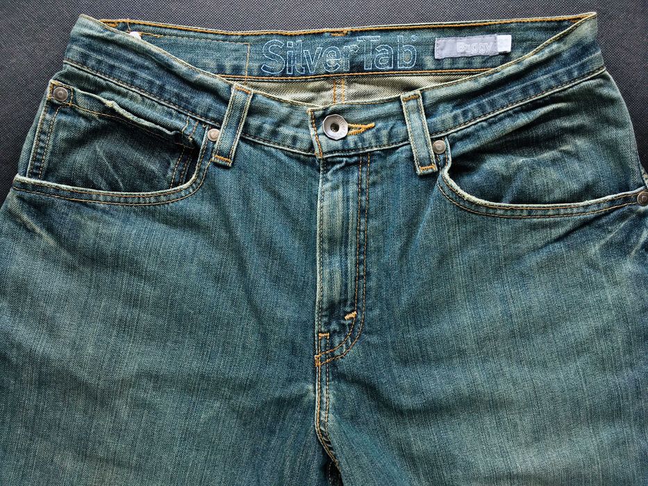VINTAGE 2008 Made in Mexico LEVI'S® SilverTab® BAGGY Jeans — W31⅓ L34