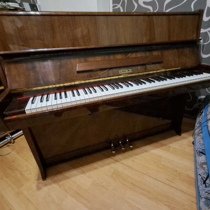 petrof пианино продам