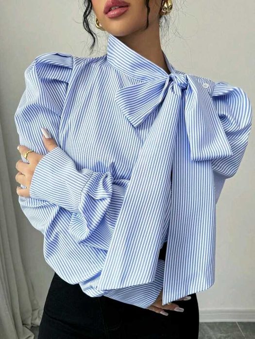 Дамска риза в синьо райе