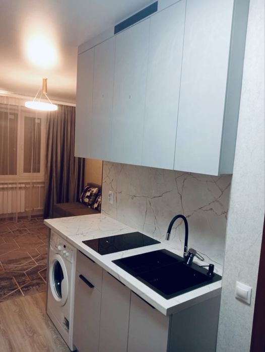 Сдам 1 комнатную студию.Новая никто не жил