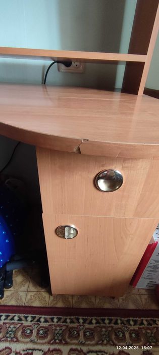 Письменный (компьютерный) стол