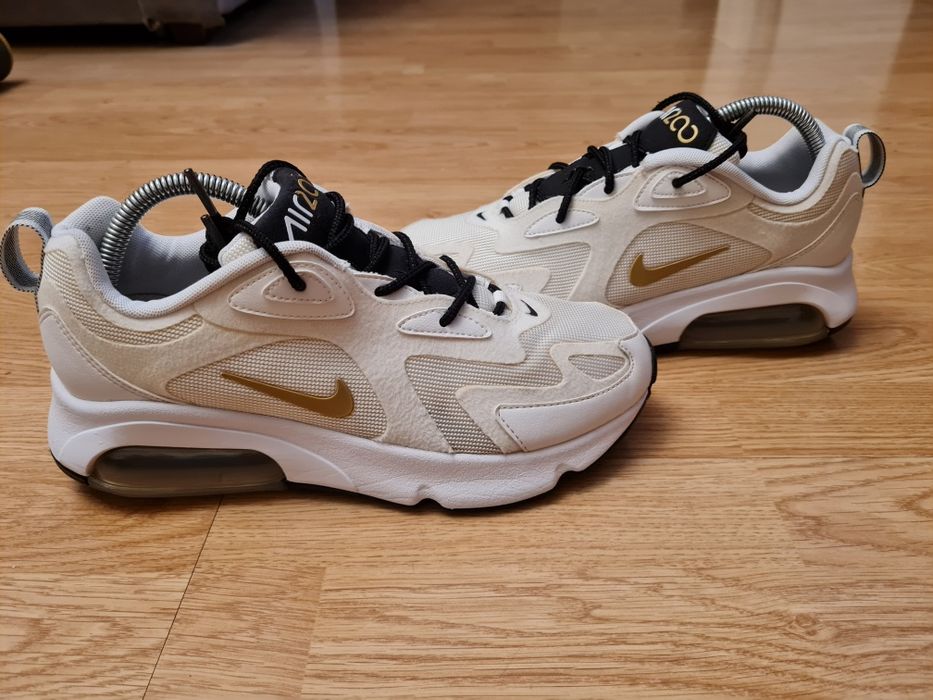 Adidasi Nike air max 200 originali 41