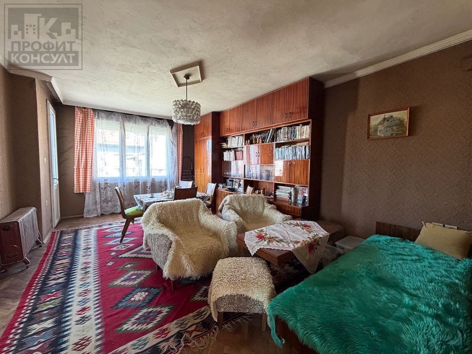 Четиристаен апартамент за продажба, гр. Горна Оряховица, район Център