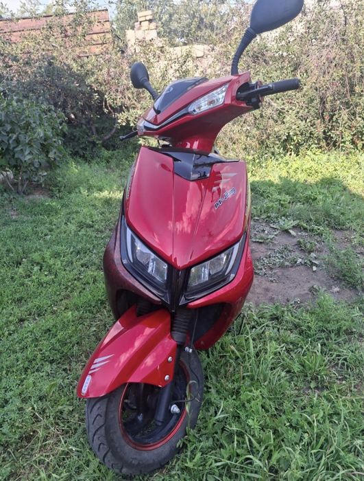 Скутер м8 150 кубов