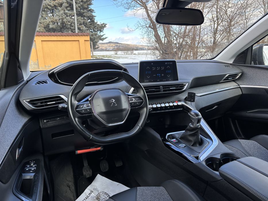 Peugeot 3008 1.2 benzina euro6 2019 luna 11