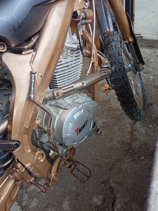 De vînzare rulează ceva probleme carburator necesita baterie