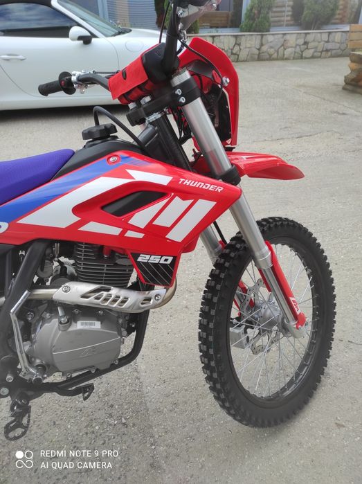 Кросов Мотор 250 кубика Thunder Storm MX-F 250 Enduro Ел старт +лед фар