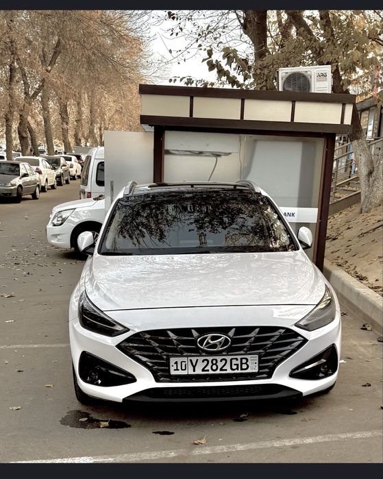 Hyunday i-30 автокредит банк орқали берилади.
