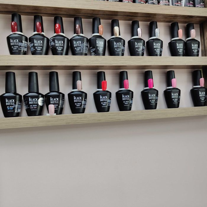 Гел лакове Black Bottle