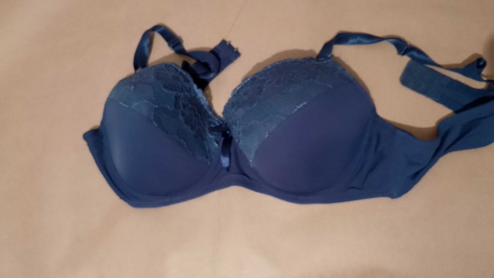 Дамско бельо сутиени