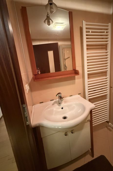 Mobier baie si oglinda