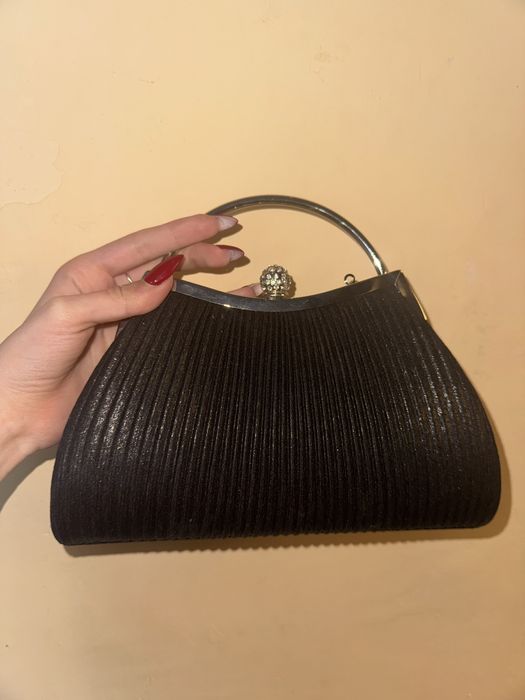 Клъч/чанта черна с блестящи частици