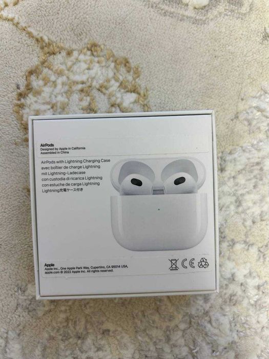 Продам Apple AirPods 3 (оригинал)