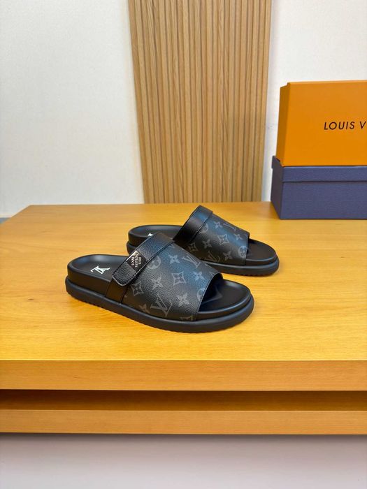 Papuci / Slapi Louis Vuitton - mai multe modele