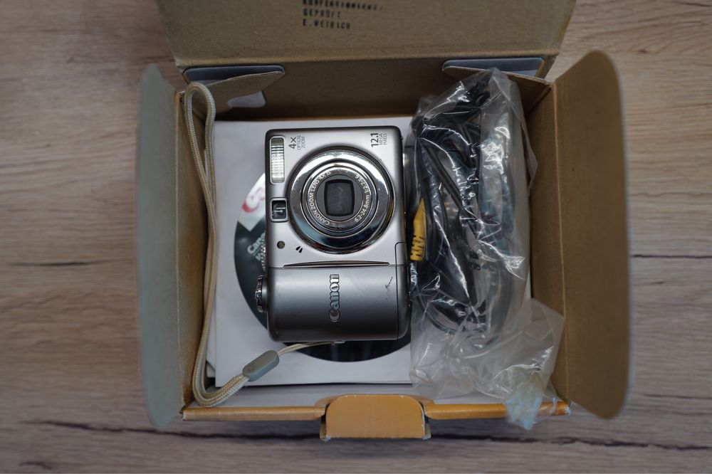 Aparat foto Canon Powershot A1100 IS 12 Mp la Cutie Data Ora Itp AA