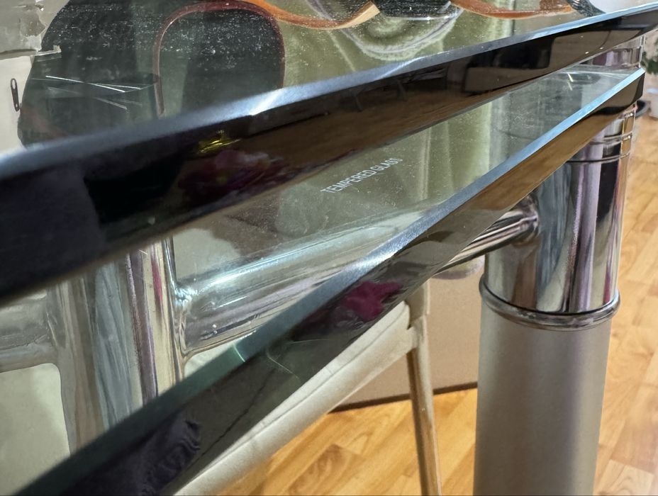 Стъклена разтегателна маса