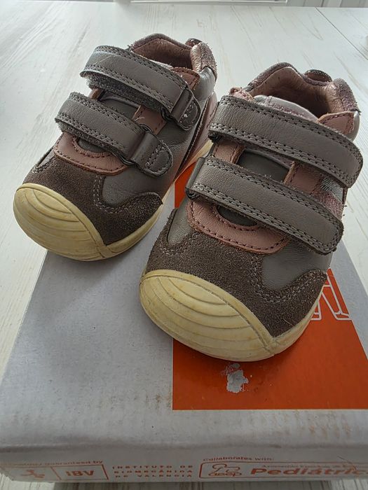 Обувки Biomecanics 19 номер