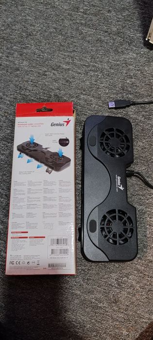 Cooler laptop stand