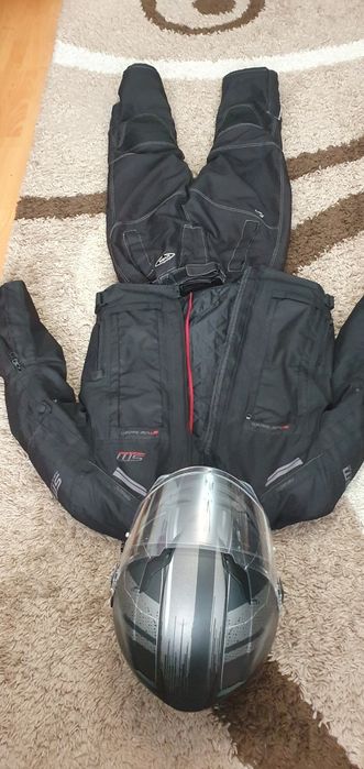 Echipament moto CITESTE ANUNTUL!