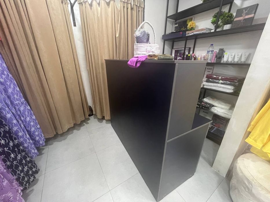 Компьютерный стол, касса