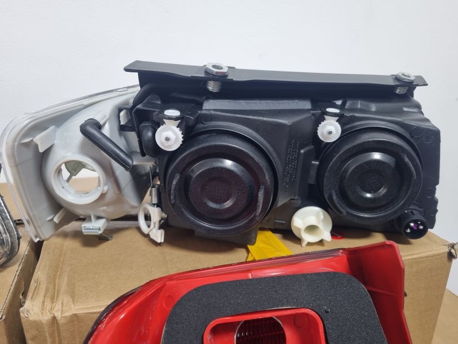 Фольксваген пассат В 5 фара задний фонарь