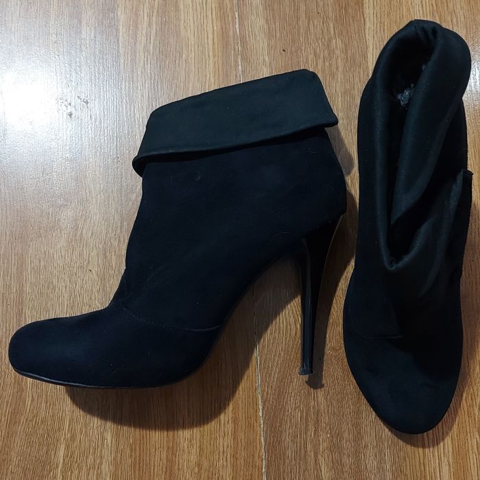 Продам женску обувь 40-42 размера