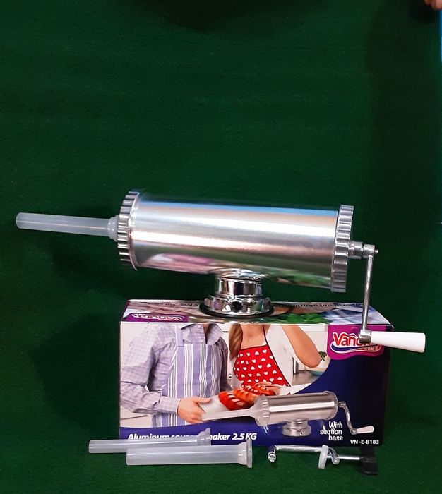 Aparat pentru umplut carnati lebar,2,5 Kg orizontal NOU - 150 Lei