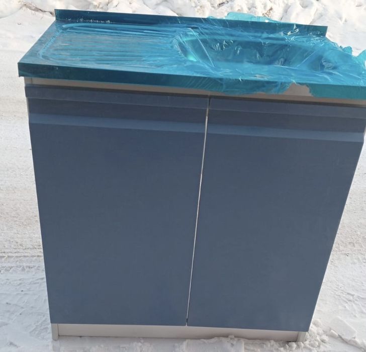 Продам НОВЫЙ кухонный шкаф с мойкой, материал МДФ