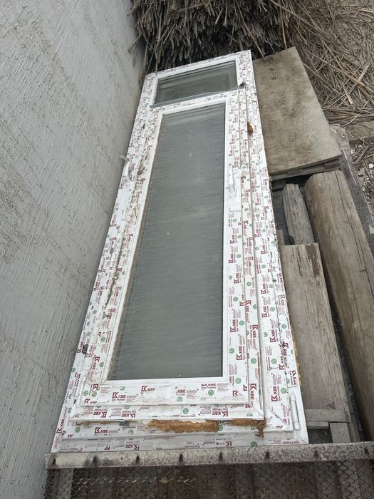 Балконные двери/отдельно есть окно