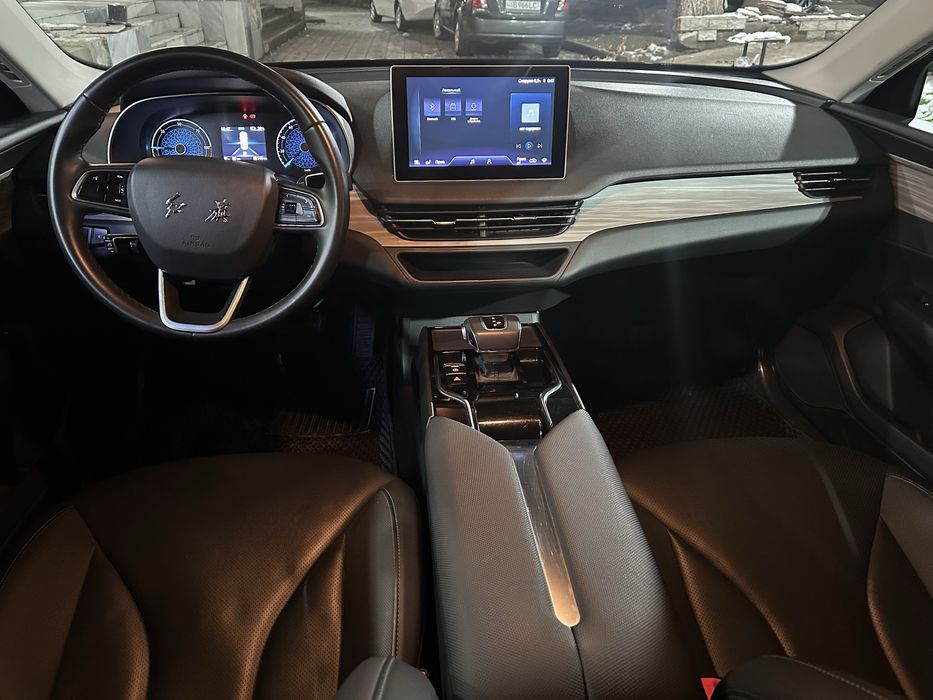 Hongqi Eqm5 Qora Rang